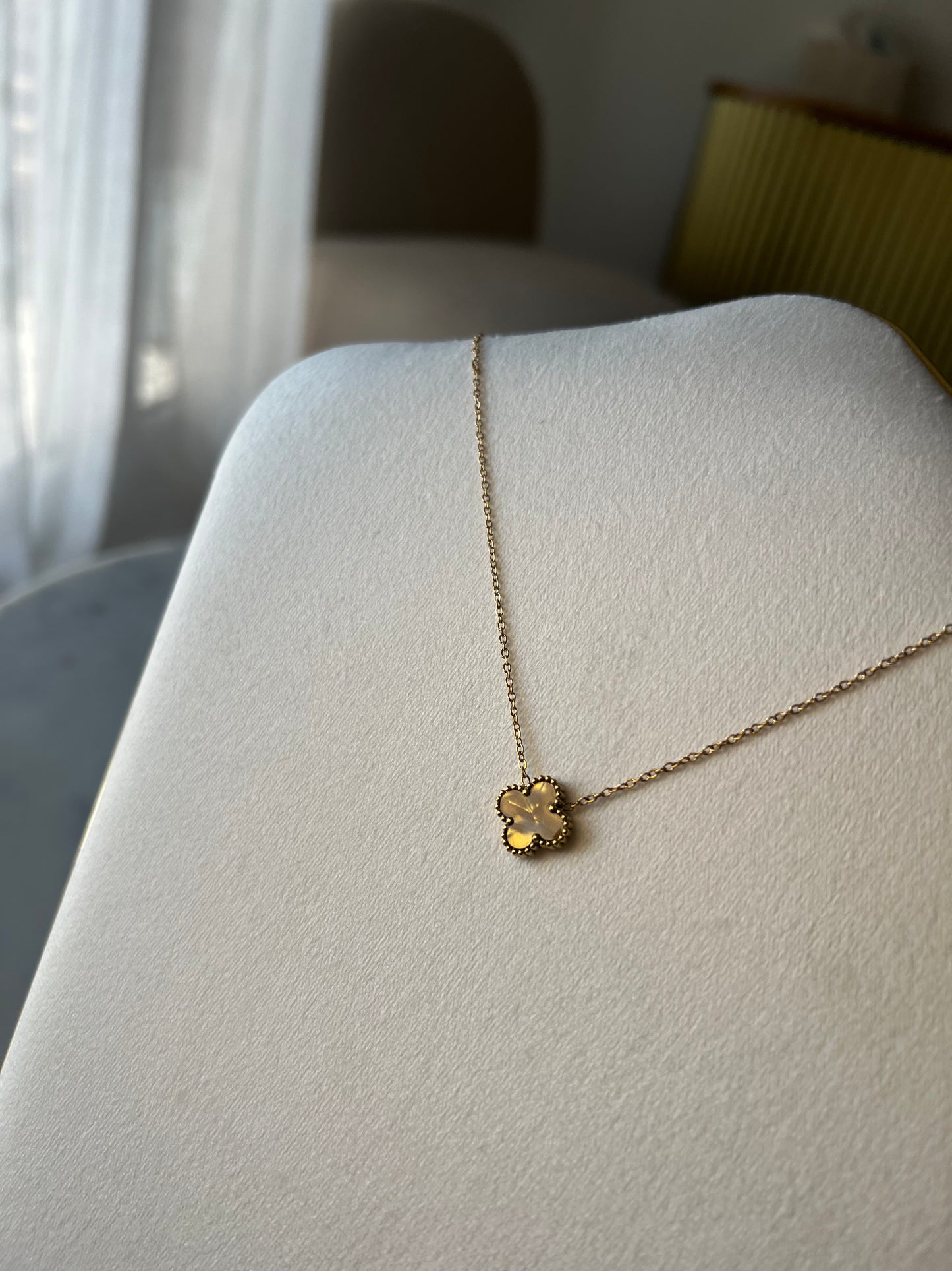 Collier Trèfle Kaki