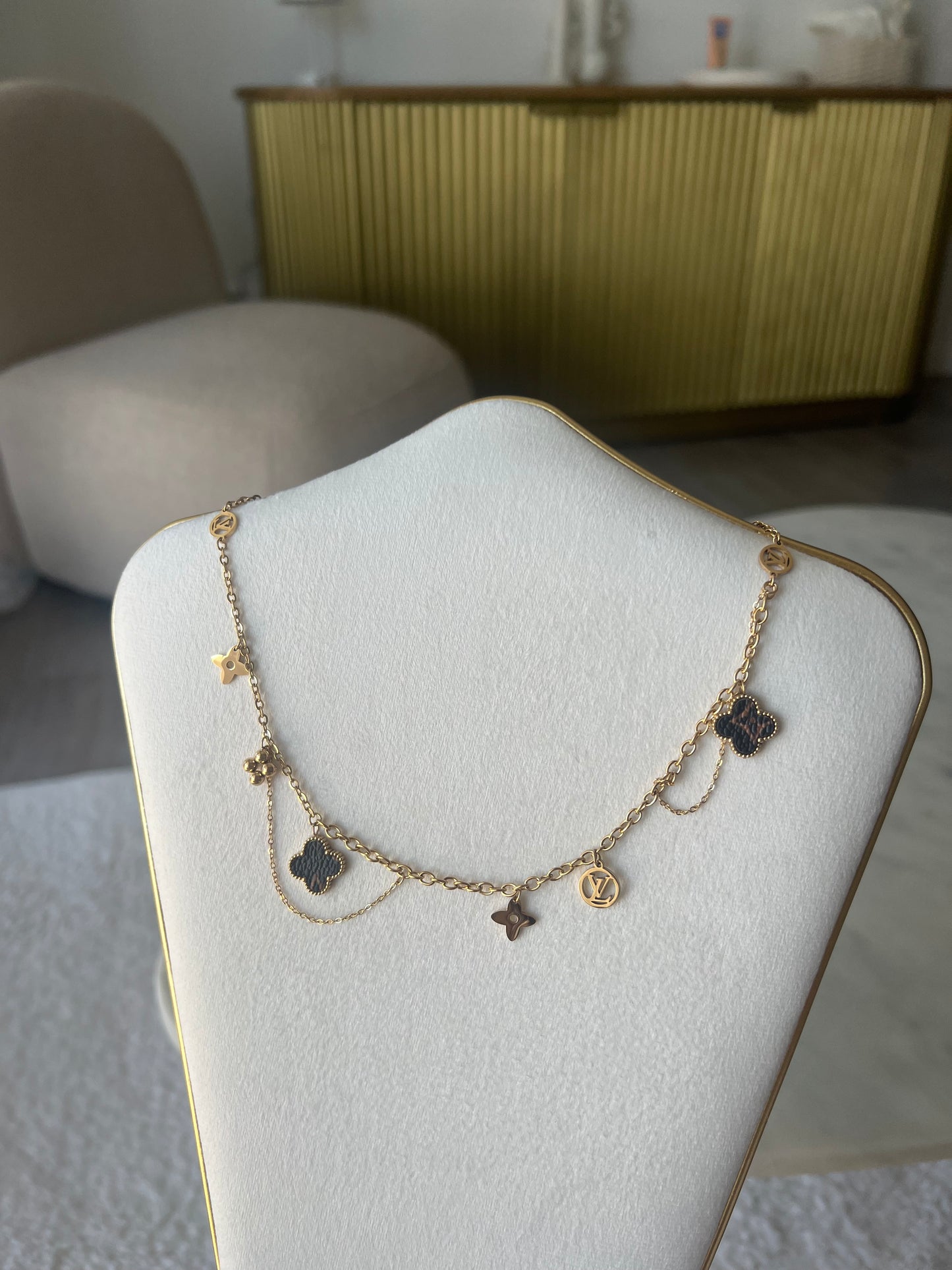 Collier Louis marron