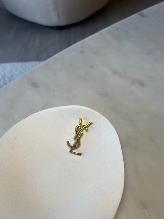 Broche saint gold